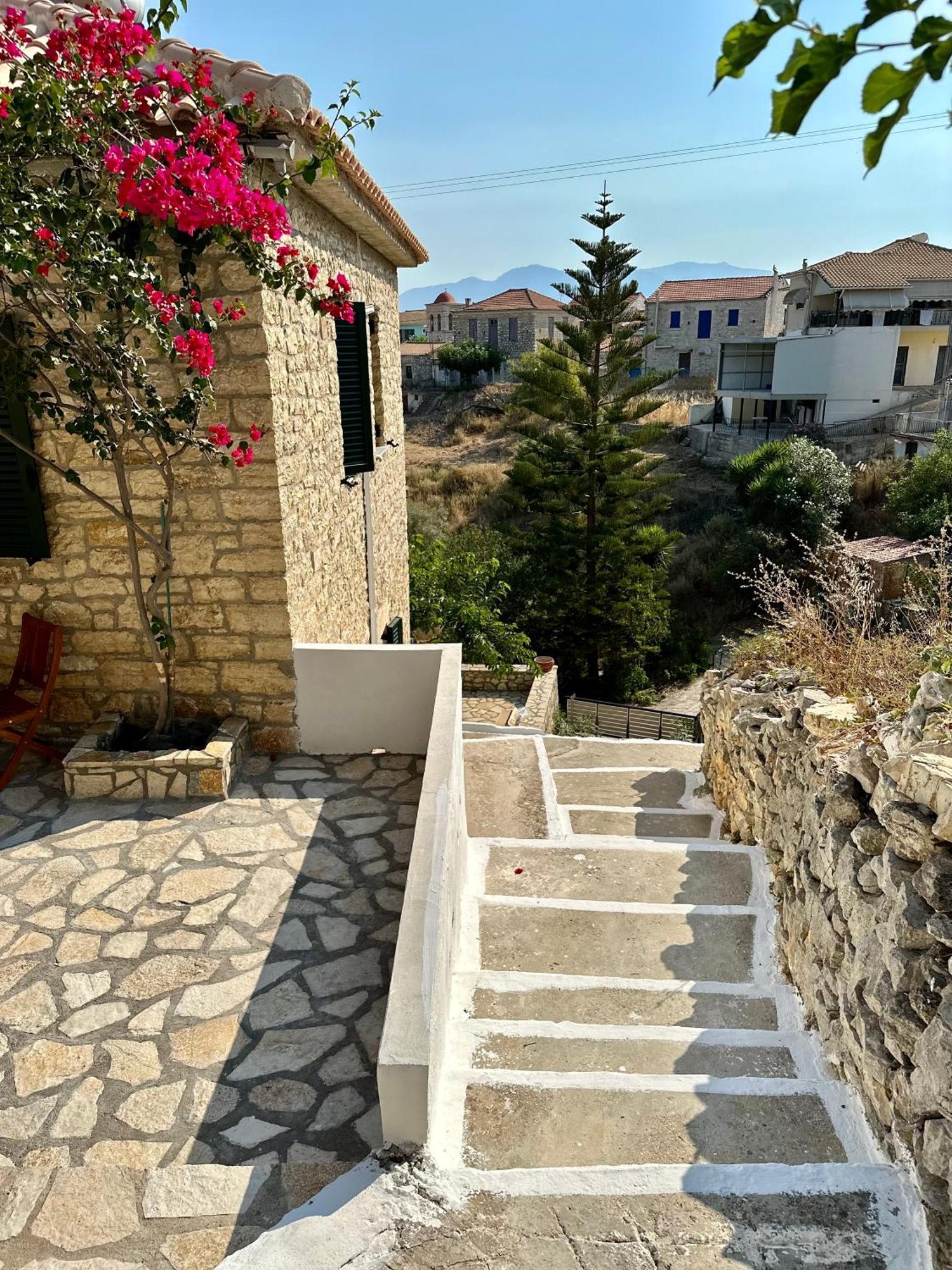 Chrysavgi Stone House Villa Katomerion Exterior photo